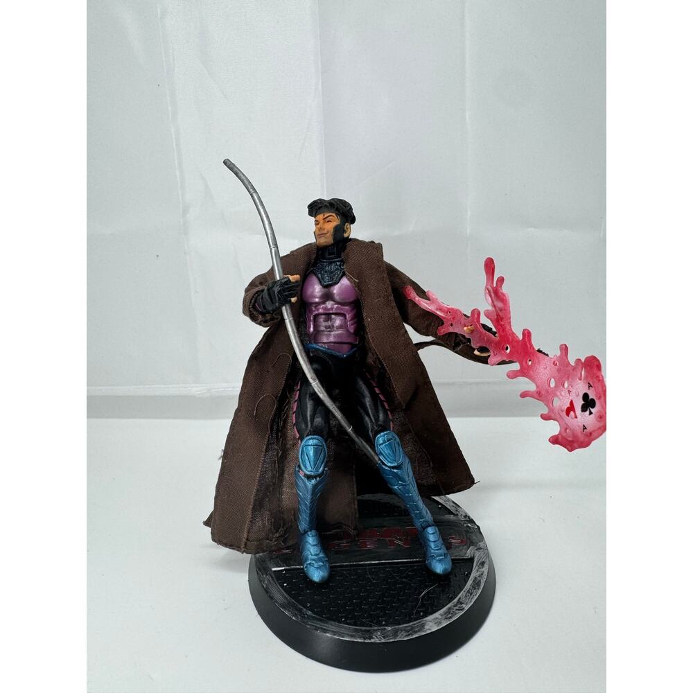 2003 Marvel Legends Gambit action figure with coat and accessories